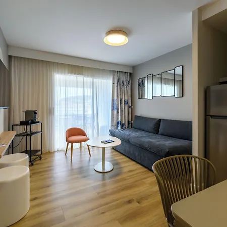 De Tourisme Amiraute 4* אז'אקסיו
