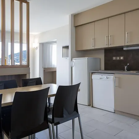 De Tourisme Amiraute Lejlighedshotel 4*