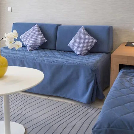 De Tourisme Amiraute Lejlighedshotel 4*