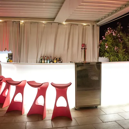 De Tourisme Amiraute Lejlighedshotel