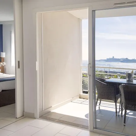 Ξενοδοχείο με διαμερίσματα De Tourisme Amiraute