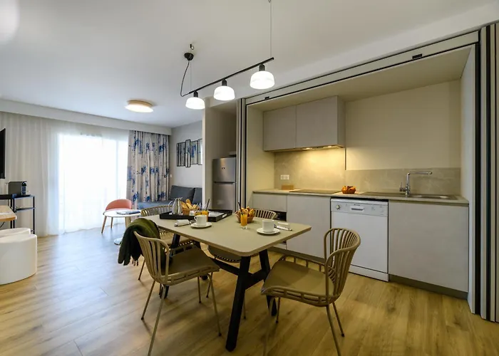 De Tourisme Amiraute Aparthotel Ajaccio (Corsica)