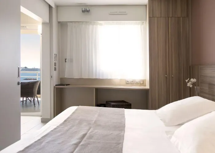 De Tourisme Amiraute Aparthotel