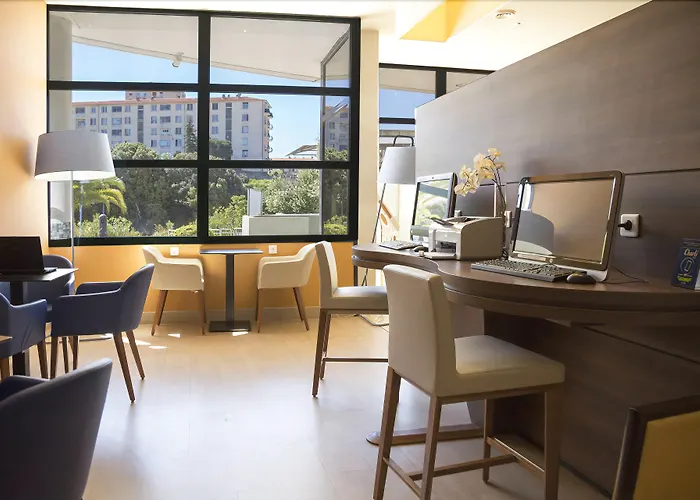 De Tourisme Amiraute Aparthotel 4*